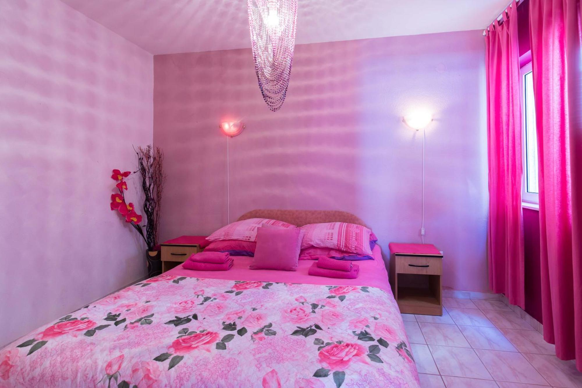 Villa Pinky And Superior Trogir Seget Vranjica Kültér fotó
