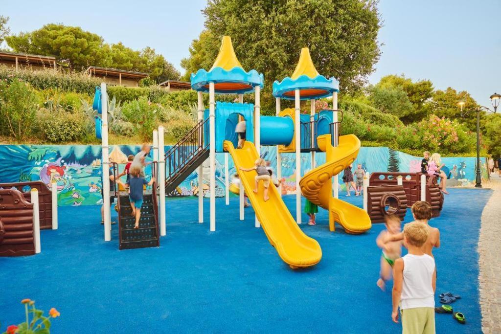 Villa Pinky And Superior Trogir Seget Vranjica Kültér fotó